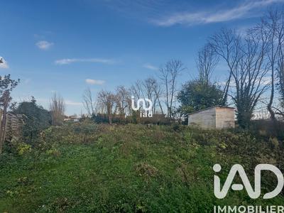 Terrain - 2 389 m²
