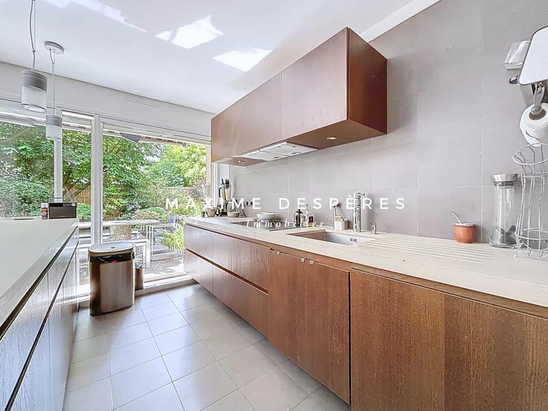 Appartement - 188 m² - 6 pièces