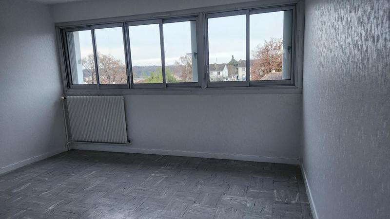 Appartement - 93 m² - 5 pièces