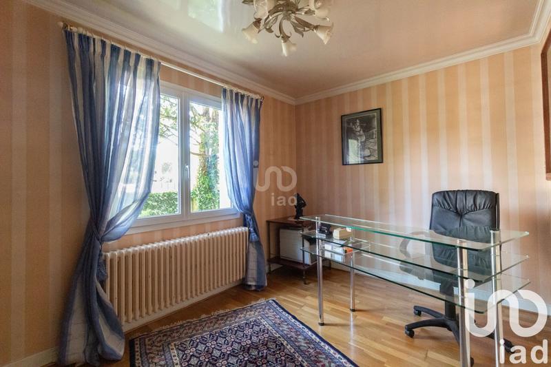 Maison - 238 m² - 10 pièces