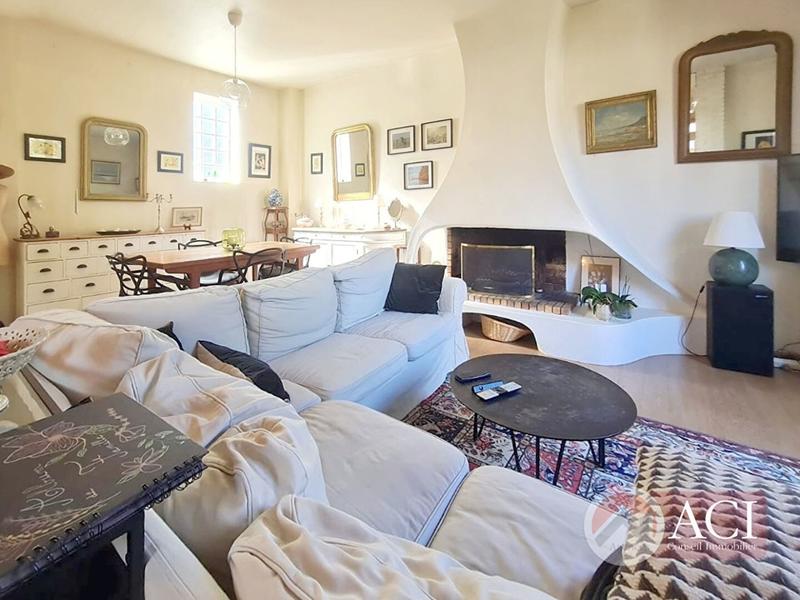 Maison - 102 m² - 4 pièces