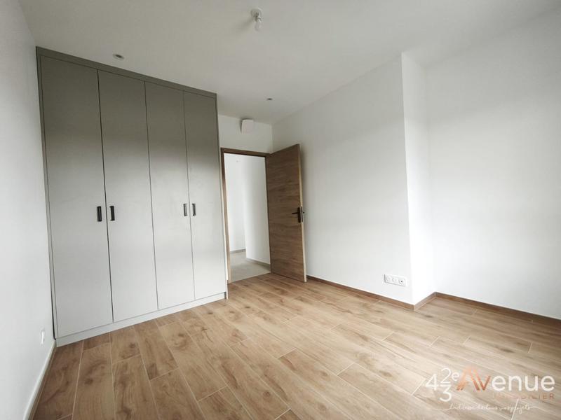 Maison - 229 m² - 5 pièces