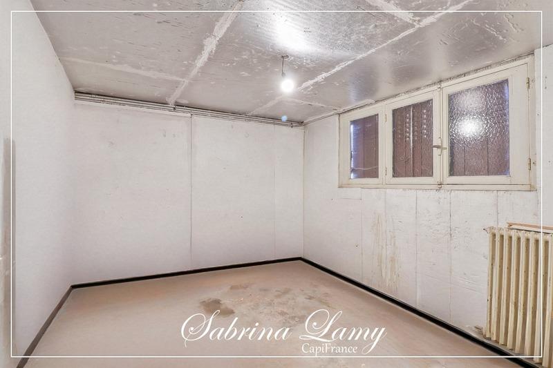 Maison - 90 m² - 5 pièces