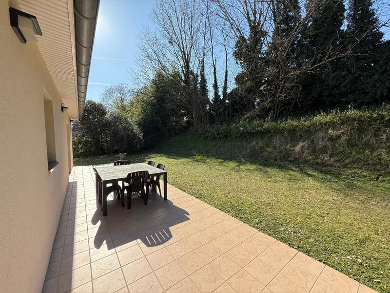 Maison - 159 m² - 7 pièces