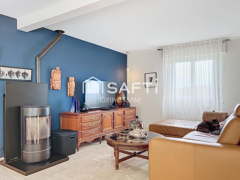 Maison - 207 m² - 8 pièces