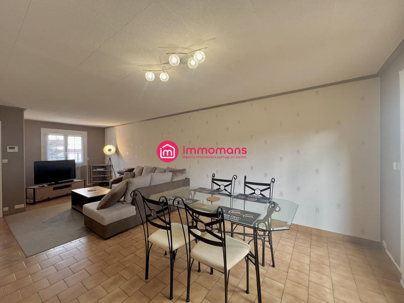 Maison - 90 m² - 5 pièces