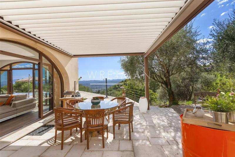 Villa - 229 m² - 7 pièces