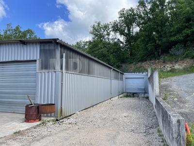 Entrepôt - 270 m² - 3 pièces