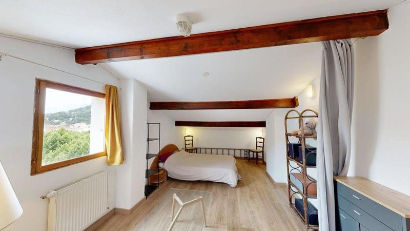 Appartement - 106 m² - 5 pièces