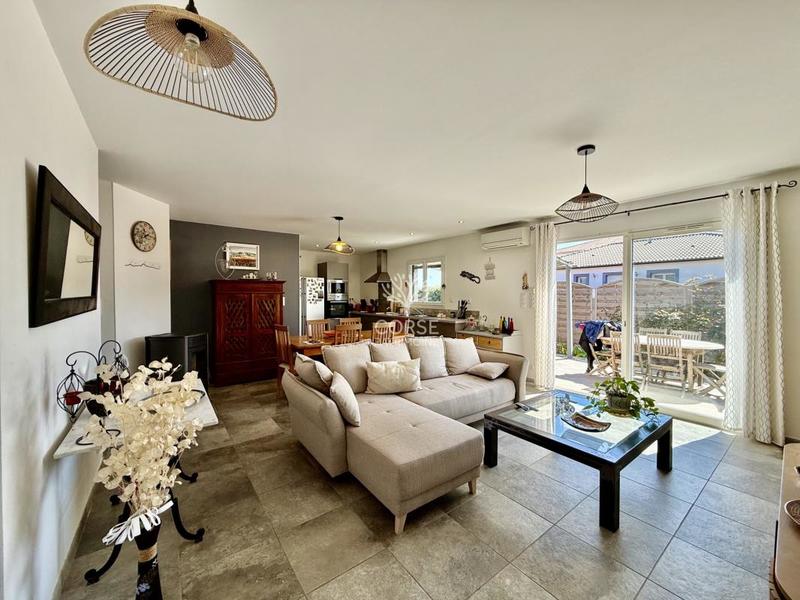 Maison - 80 m² - 6 pièces