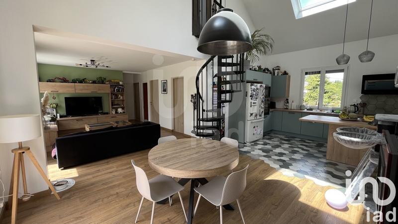 Maison - 150 m² - 6 pièces