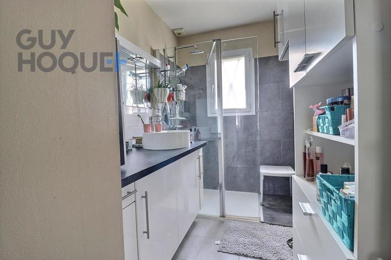 Maison - 89 m² - 6 pièces