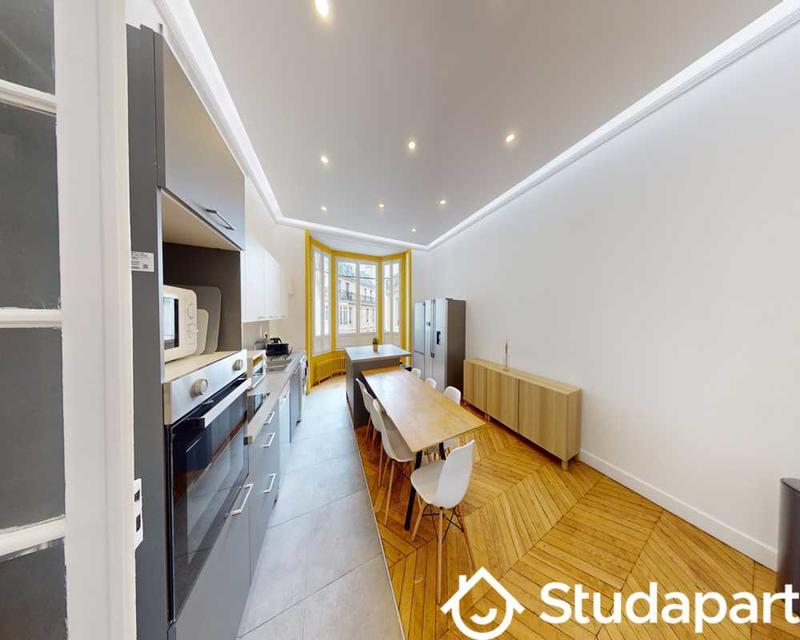 Chambre - 115 m² - 1 pièce