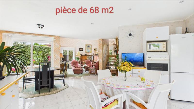 Maison - 190 m² - 9 pièces