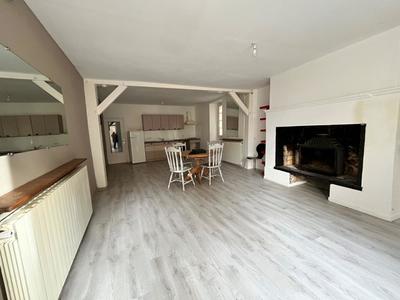 Maison - 95 m² - 4 pièces