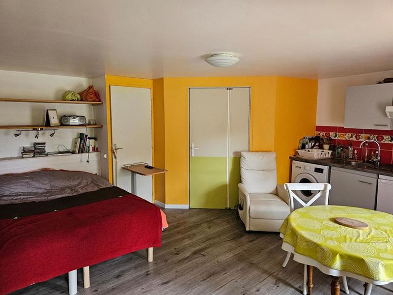 Maison - 227 m² - 9 pièces