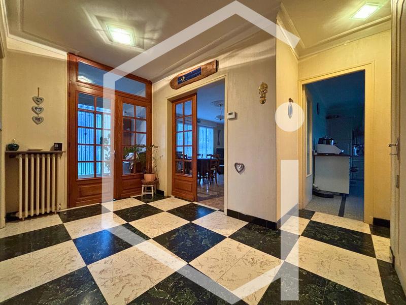 Maison - 159 m² - 6 pièces