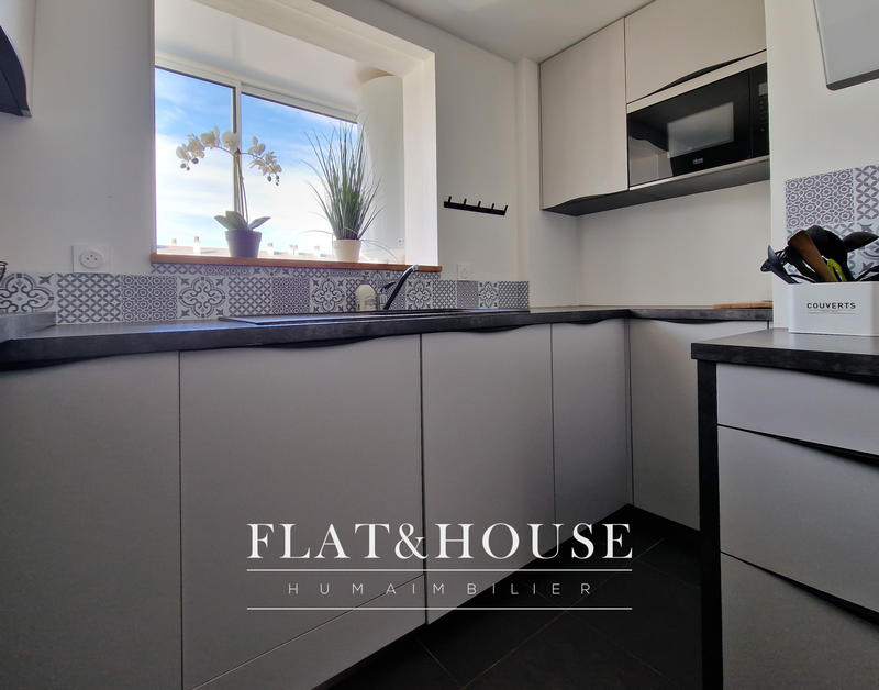 Appartement - 77 m² - 5 pièces