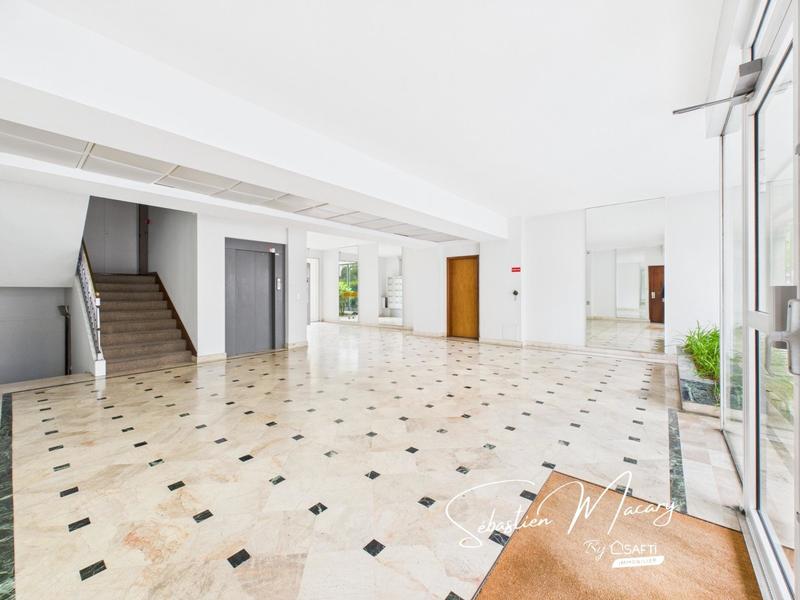 Appartement - 103 m² - 4 pièces