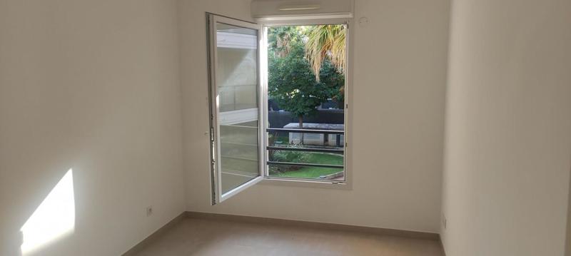 Appartement - 82 m² - 3 pièces