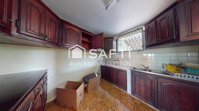 Maison - 227 m² - 10 pièces