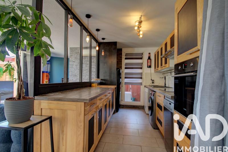 Appartement - 77 m² - 4 pièces