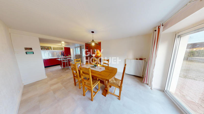 Maison - 107 m² - 5 pièces