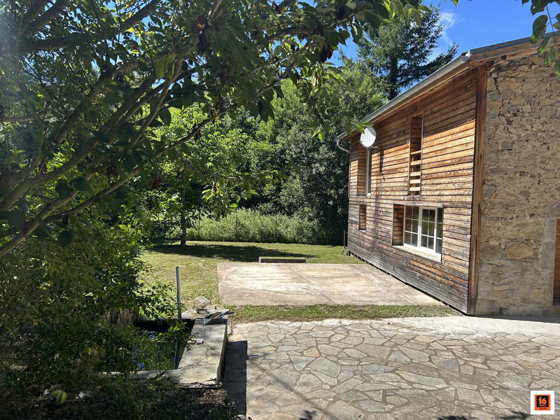 Maison - 195 m² - 5 pièces