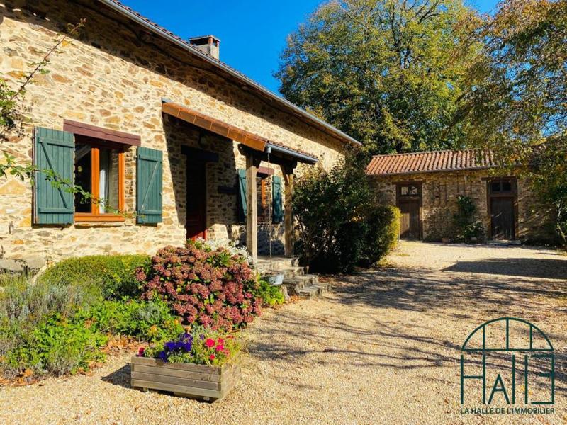 Longère - 312 m² - 9 pièces