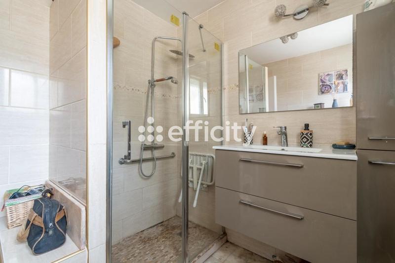 Maison - 110 m² - 6 pièces