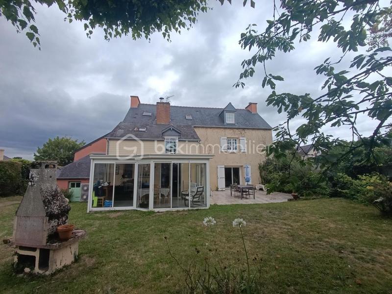 Maison - 186 m² - 7 pièces