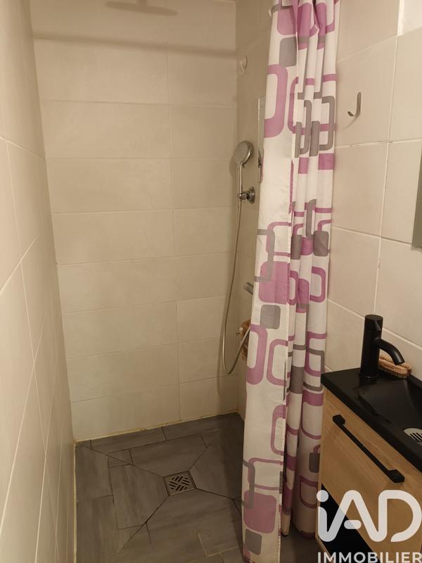 Maison - 228 m² - 8 pièces