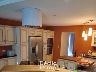 Longère - 280 m² - 11 pièces