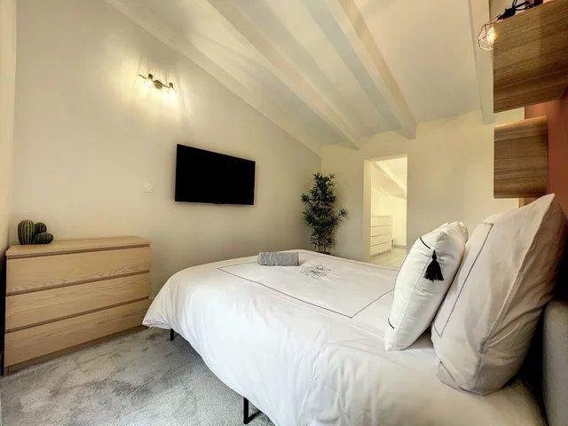 Châlet - 200 m² - 6 pièces