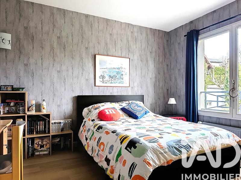 Maison - 226 m² - 7 pièces