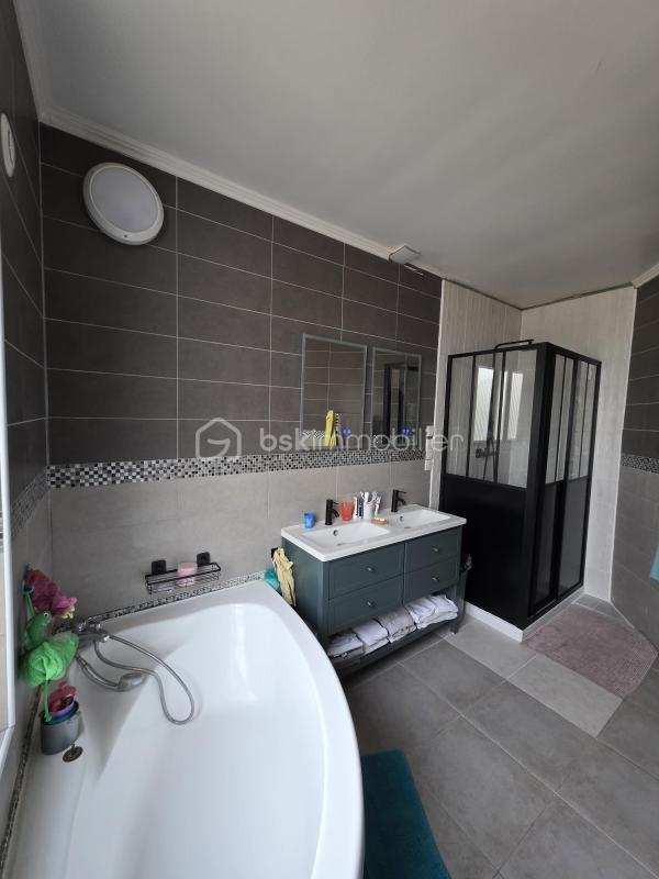 Maison de ville - 135 m² - 6 pièces