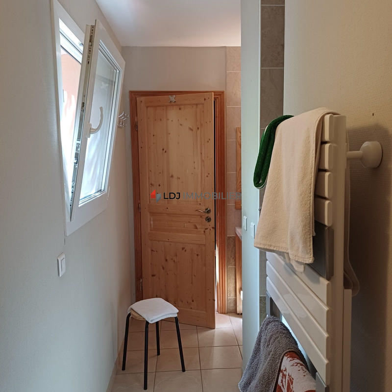 Villa - 183 m² - 4 pièces