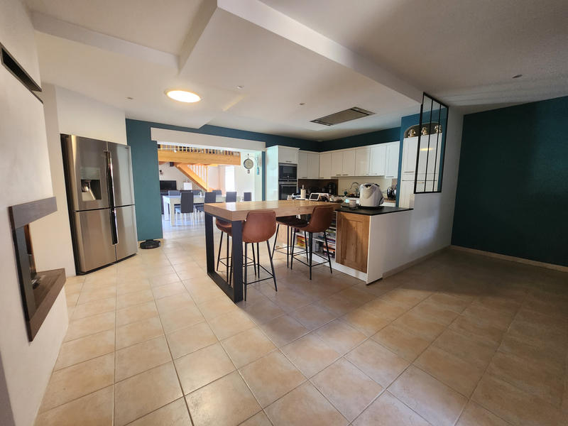 Maison - 136 m² - 6 pièces