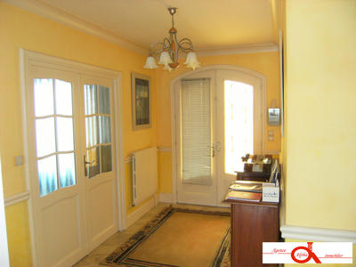 Maison traditionnelle - 169 m² - 6 pièces