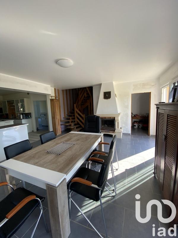 Maison - 218 m² - 5 pièces