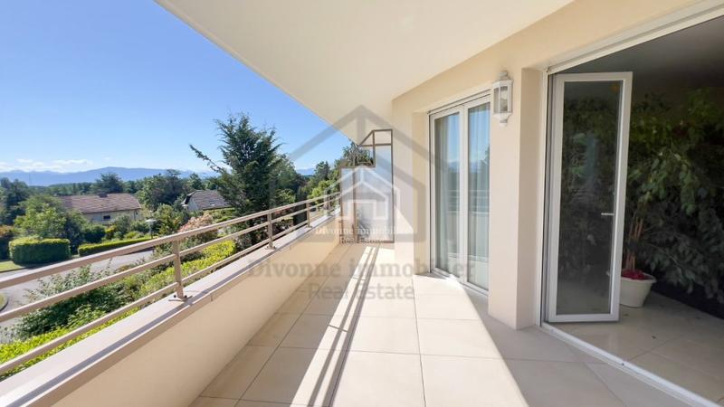 Appartement - 102 m² - 4 pièces