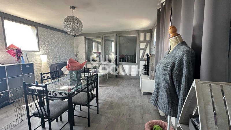 Maison - 178 m² - 7 pièces