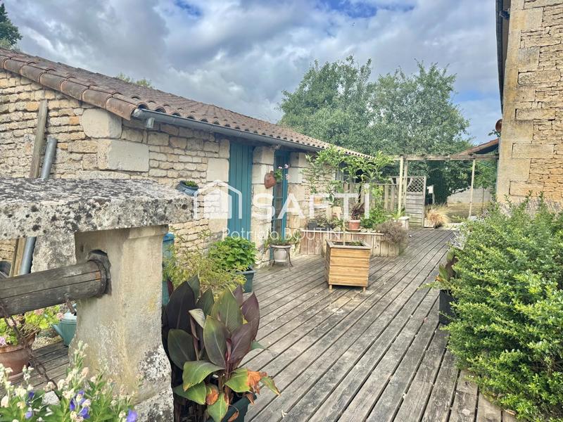 Maison - 265 m² - 8 pièces