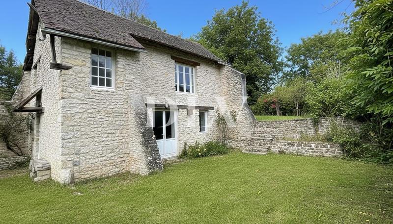 Maison - 200 m² - 8 pièces