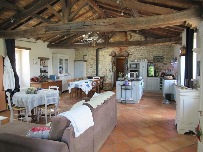 Maison ancienne - 120 m² - 4 pièces