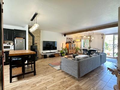 Maison traditionnelle - 100 m² - 6 pièces