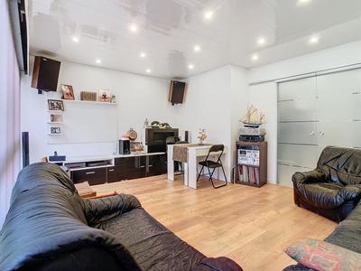 Appartement - 84 m² - 4 pièces