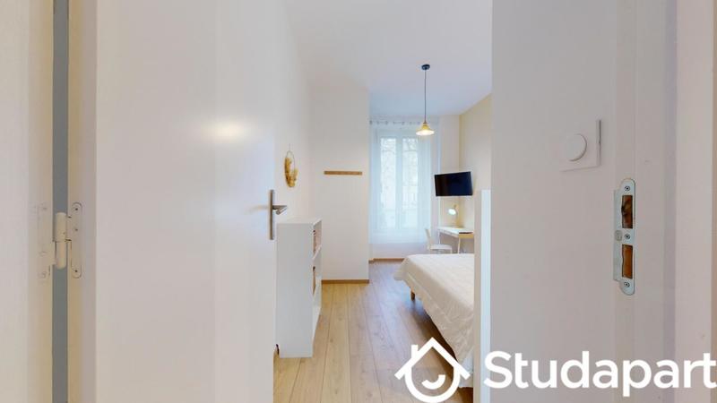 Chambre - 12 m² - 1 pièce