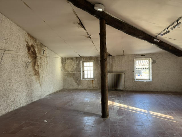 Maison de village - 255 m² - 6 pièces