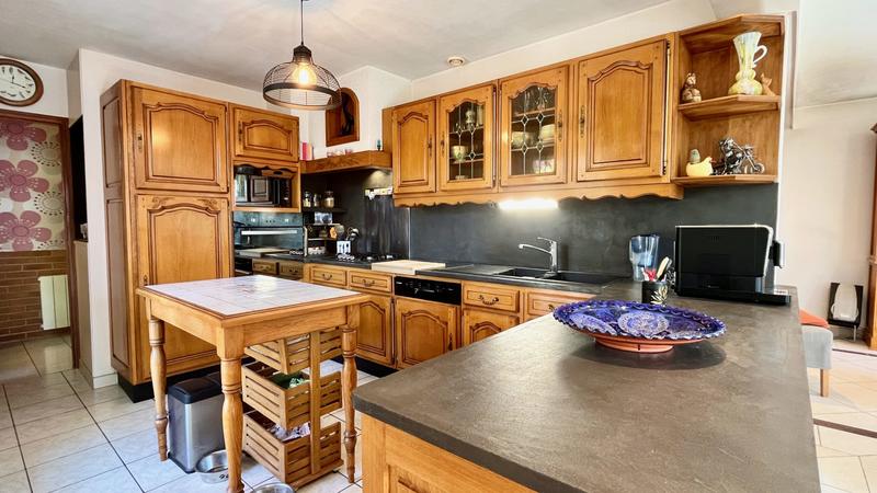 Maison - 149 m² - 7 pièces